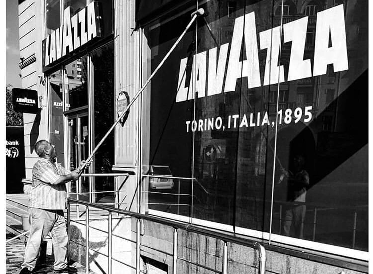 lavazza brand